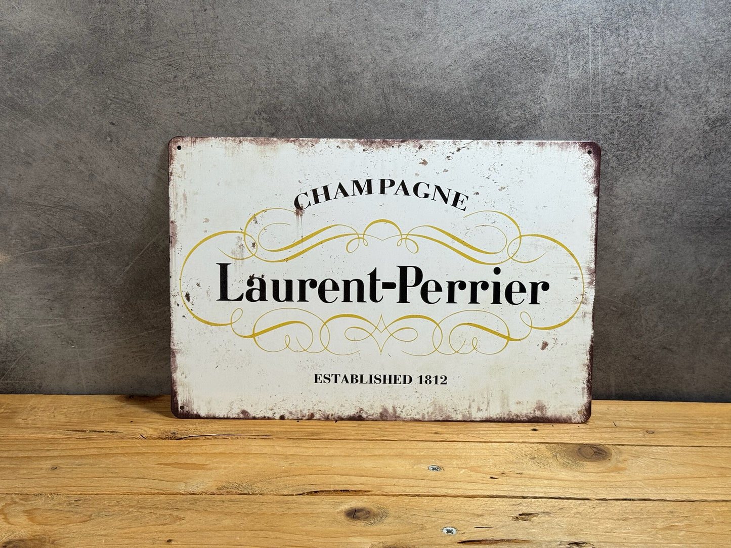 Plaque métal Laurent Perrier 206