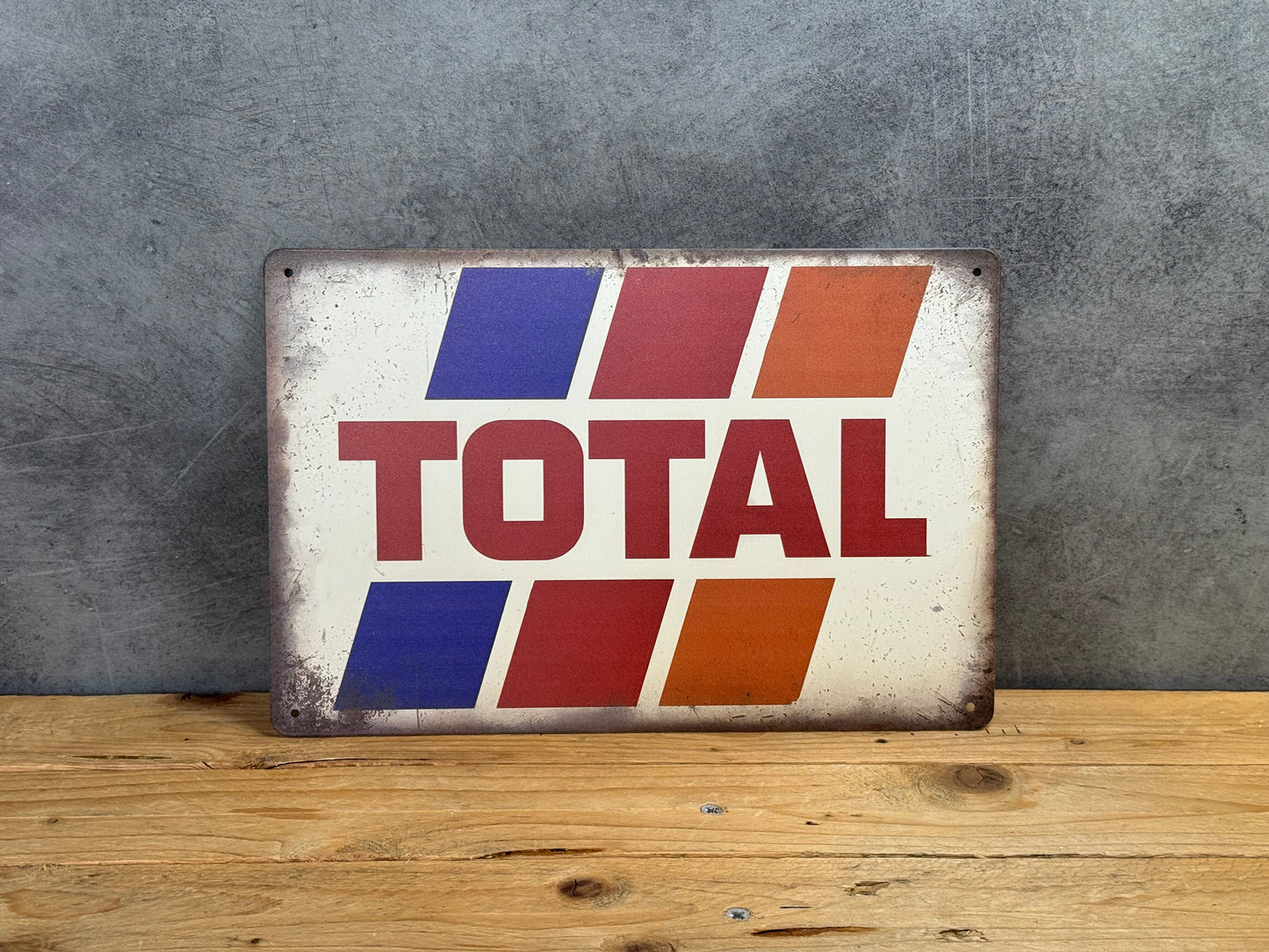 Plaque métal Total 790