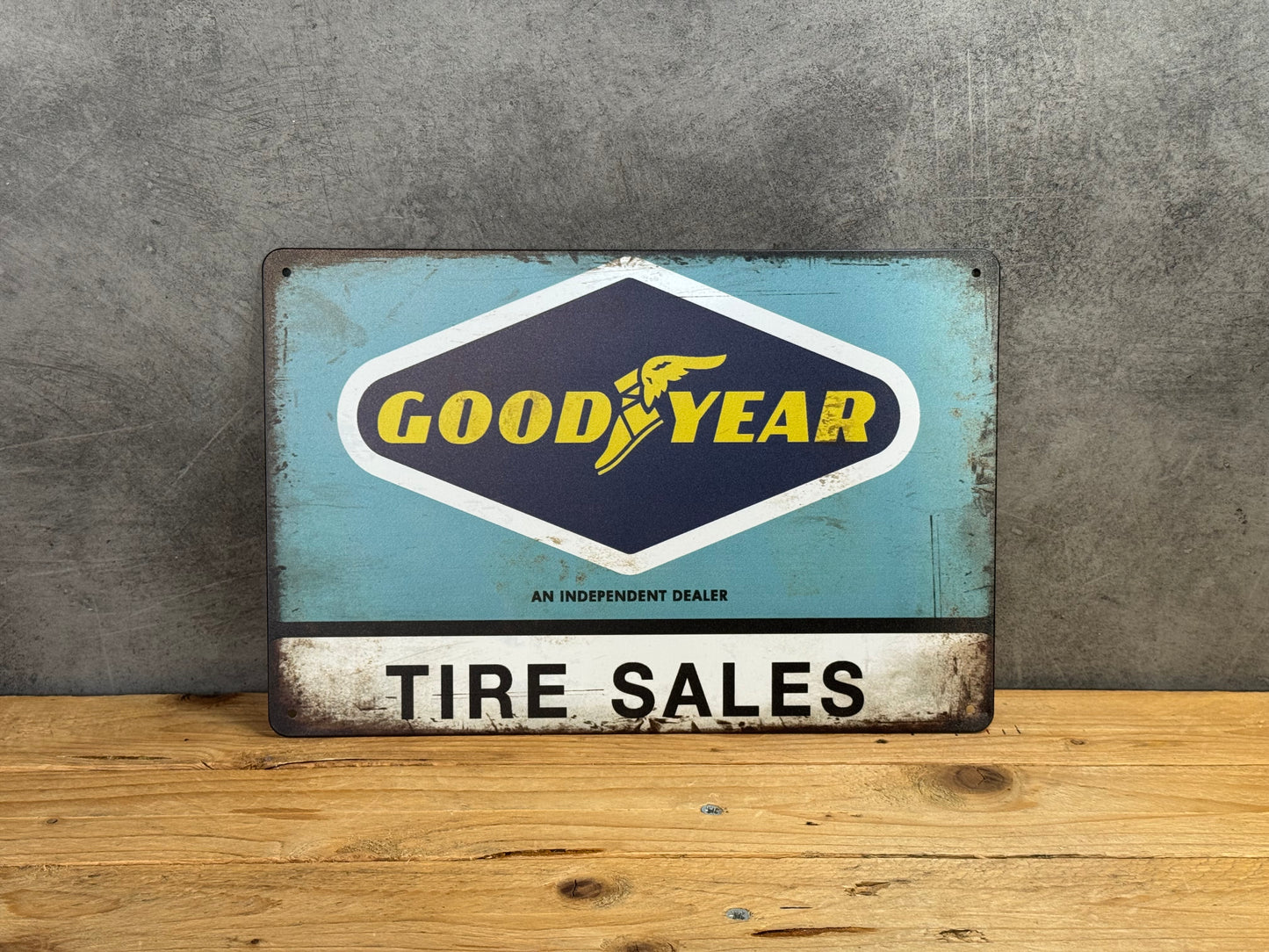 Plaque métal Goodyear 390